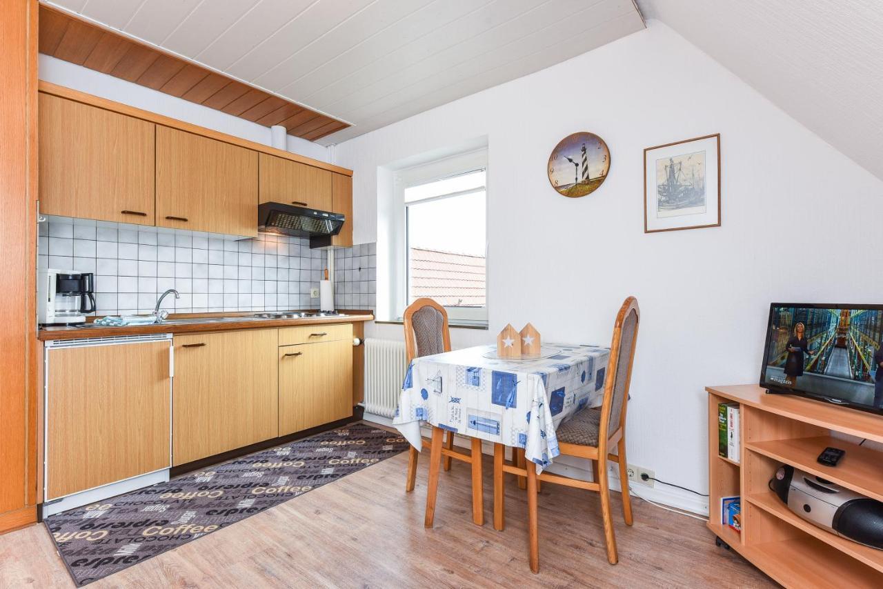 Ferienwohnungen Im Haus Waterkant Neuharlingersiel Eksteriør bilde